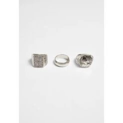 Set Van 3 Ringen Urban Classics Pray Hands